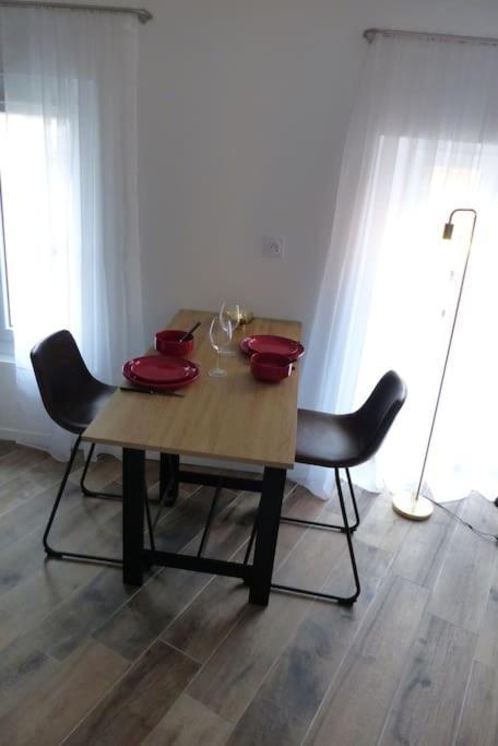 La Pierre N°6 Grand Studio Avec Clim Tartas Екстер'єр фото